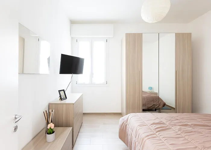 Molinari House Rubino * モデナ